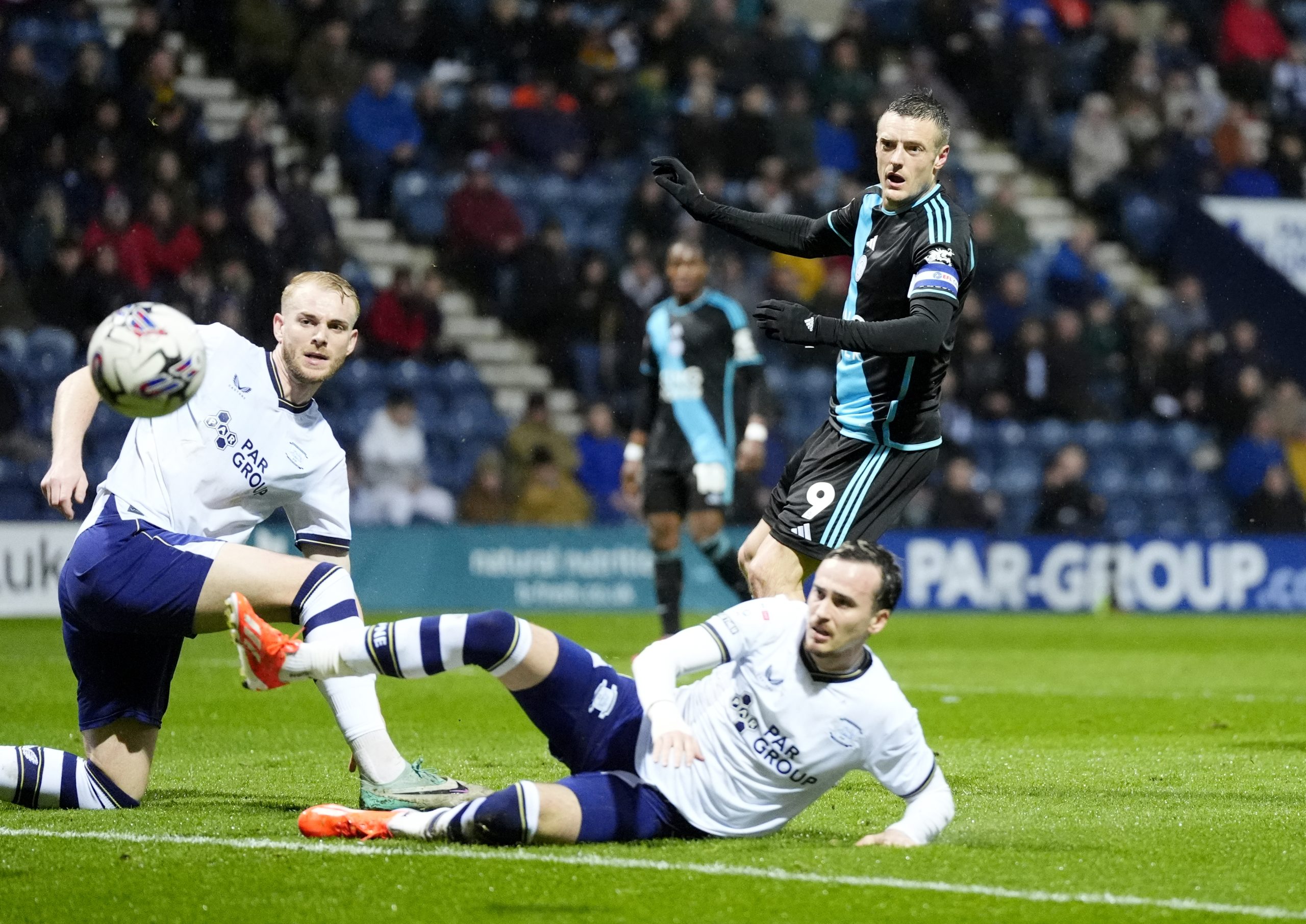 Leicester es el primer equipo en haber ganado la segunda categoría ocho veces, superando el récord de siete veces del Manchester City